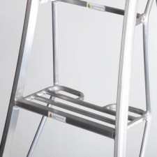 Henchman ladder platform